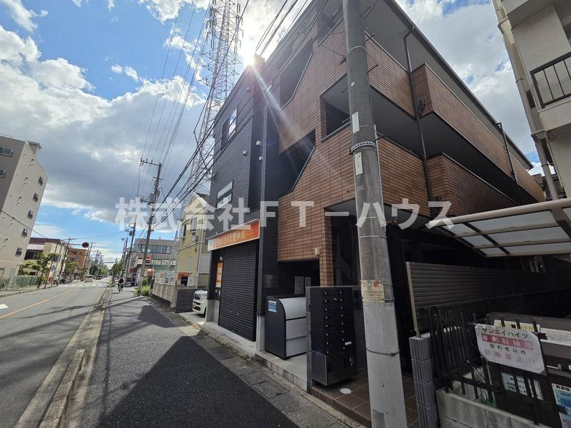 アルファ行徳のエントランス