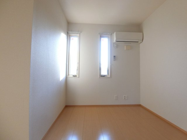 【洋室】 | アクシス善