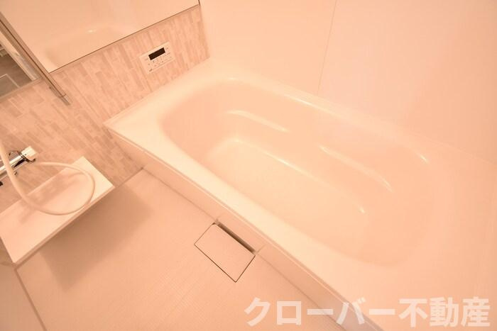 ビアンフェの浴室|追い焚き機能付きユニットバス（一坪風呂）
