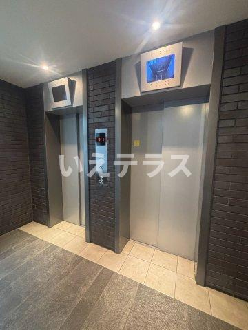 レジディア神戸磯上のエントランス