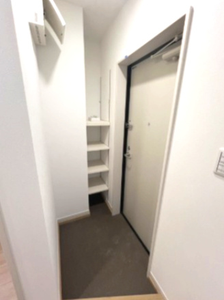 MELDIA行徳Ⅲの玄関