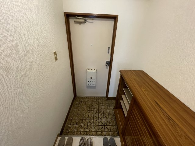 西宮ニューコーポの玄関