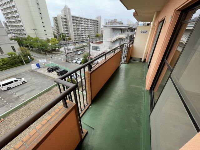 西宮ニューコーポのバルコニー