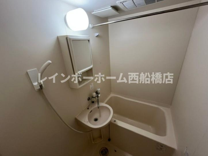フォルス１２の浴室