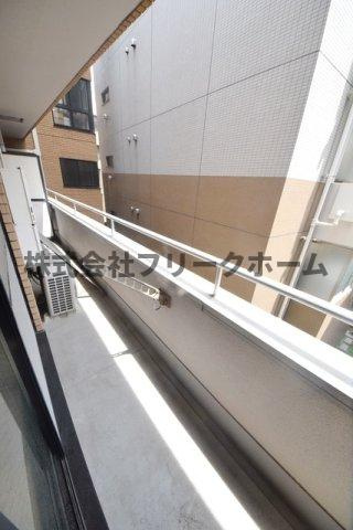三鷹市下連雀３丁目の賃貸マンションのバルコニー