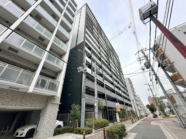 プレサンス新大阪ザ・シティの外観