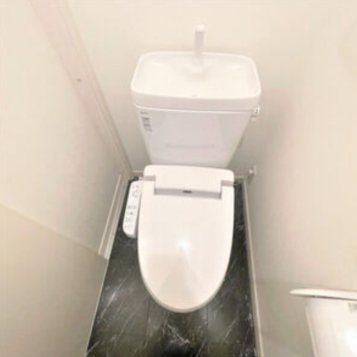 ロンデ西新宿のトイレ|コンパクトで使いやすいトイレです