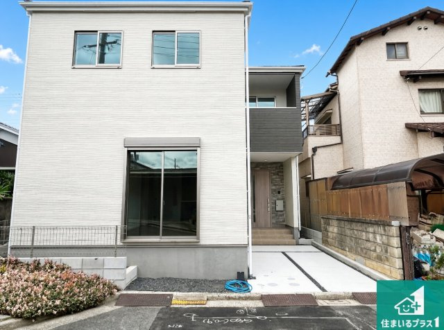 堺市中区深井中町　第1期　新築一戸建てのトイレ|シンプルなトイレは落ち着く空間！お手入れも簡単です！