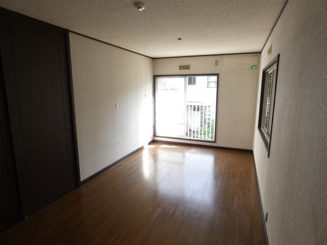 狭山市青柳298-3貸家の洋室