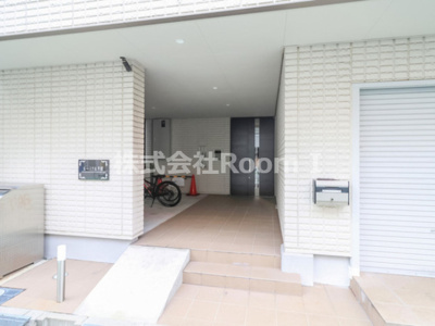 【エントランス】 | ルーミナル元町 | 建物の内部です