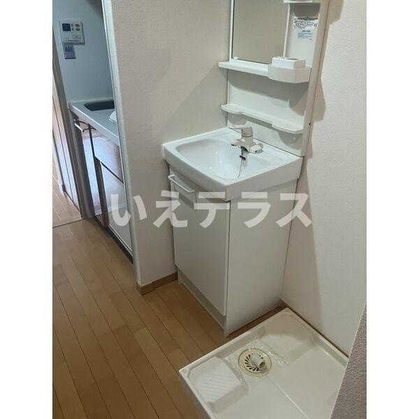 エステムコート神戸・三宮山手センティールの洗面所