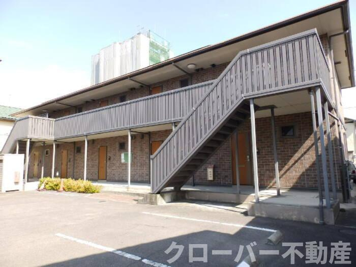 リビングタウン伏石 B棟