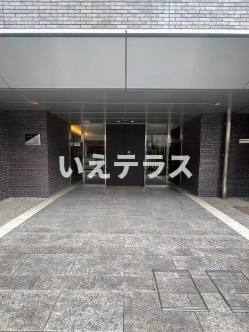 レジディア神戸磯上のエントランス