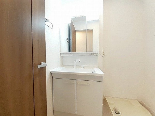 ティーダ水巻　Ｂの洗面所