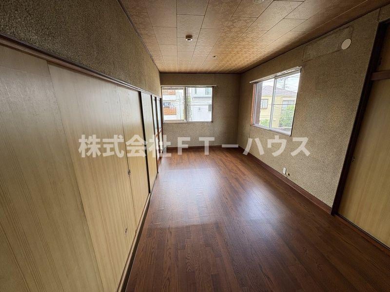海神3丁目　戸建ての居間・リビング