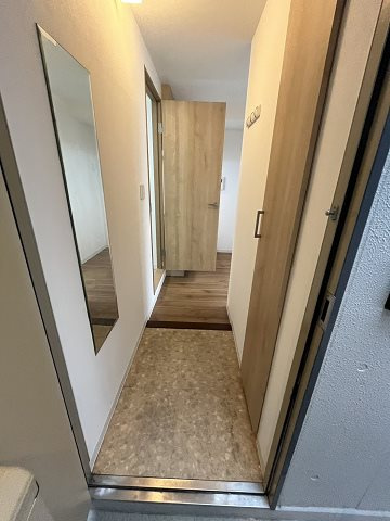 尼崎市御園１丁目の賃貸マンションの玄関