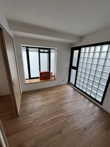 尼崎市御園１丁目の賃貸マンションの居間・リビング