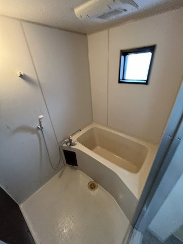 尼崎市御園１丁目の賃貸マンションの浴室