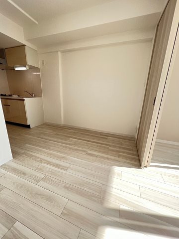 大阪市西淀川区柏里１丁目の賃貸マンションの居間・リビング|おしゃれな居間です