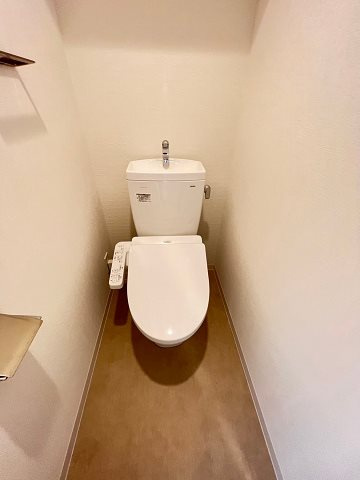 大阪市西淀川区柏里１丁目の賃貸マンションのトイレ|シンプルで使いやすいトイレです