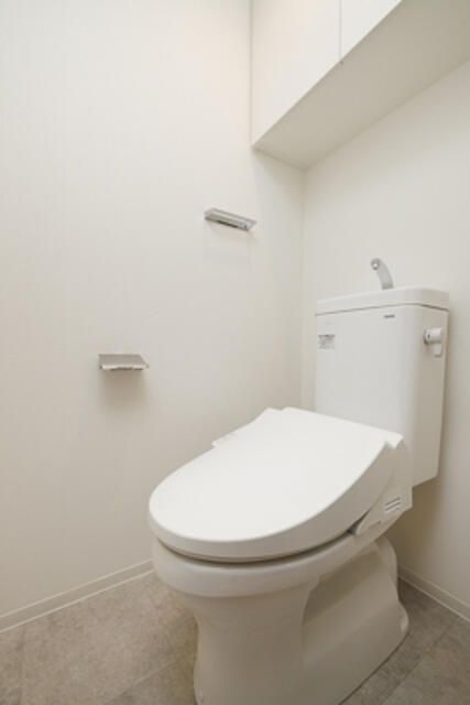 ベルヴュコート柏のトイレ|ゆったりとした空間のトイレです（参考写真です）