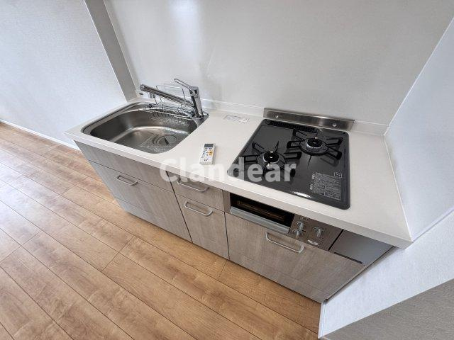オオサキ竹の塚マンションのキッチン|ドキドキの新生活も、安心してスタート。ぴったりの住まいを見つけませんか？クランディアが一緒に住まい選びをサポートします‼　まずは、お気軽にお問合せください　＃クランディア