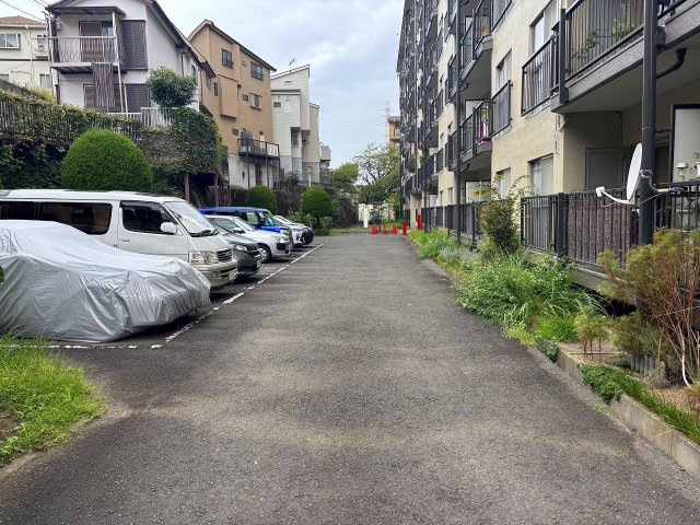 【駐車場】