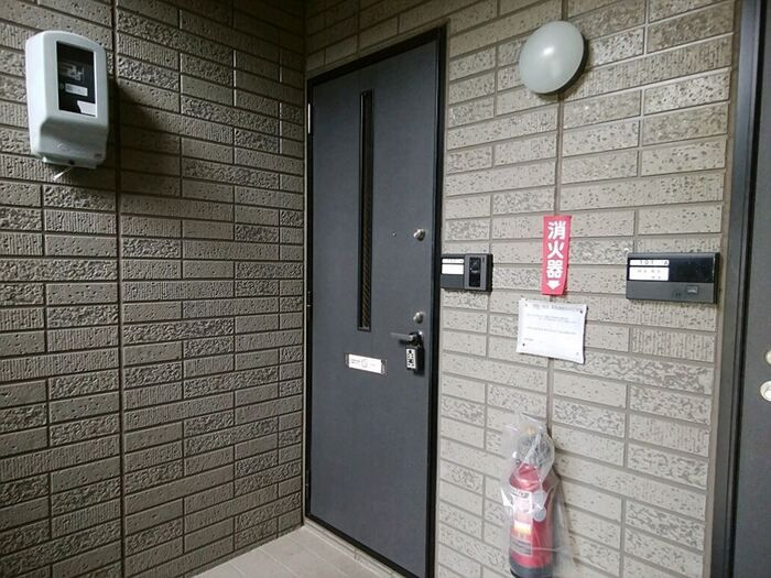 セジュールくれ竹　Aの玄関