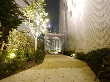 プレミスト横浜ポートサイドのエントランス