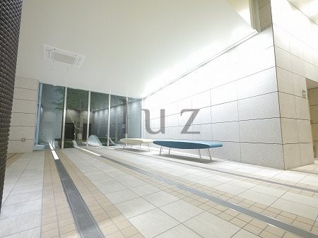 プレミスト横浜ポートサイドのロビー