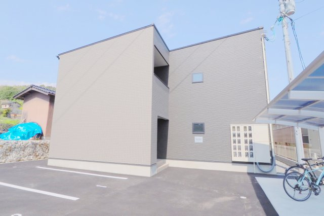 セブンプロートギオンクレストの外観
