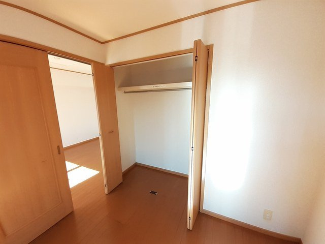 レジデンスさくら台Ｄの収納|大きなものも収納できそうです