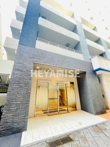 ABITI浜町のエントランス