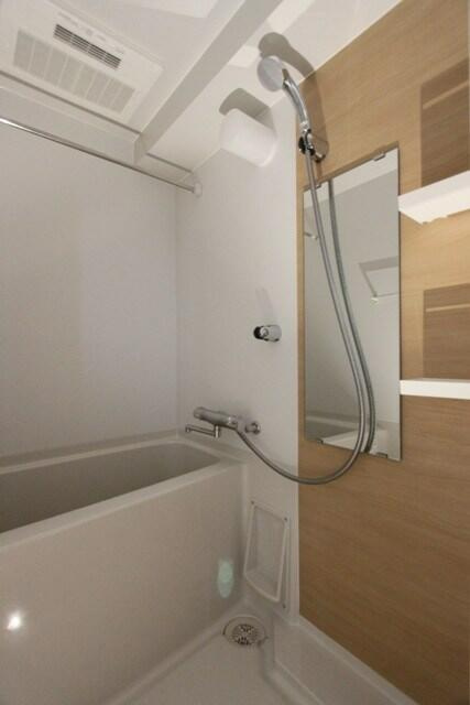 府中市寿町３丁目の賃貸マンションの浴室