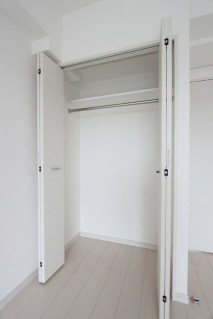 府中市寿町３丁目の賃貸マンションの収納