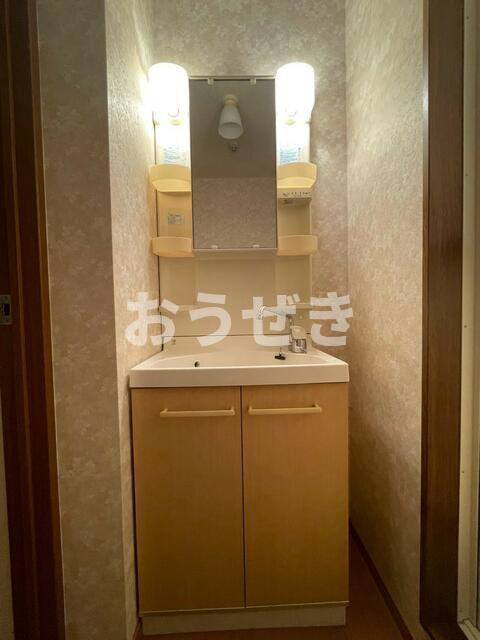 アーク２マンションの独立洗面台