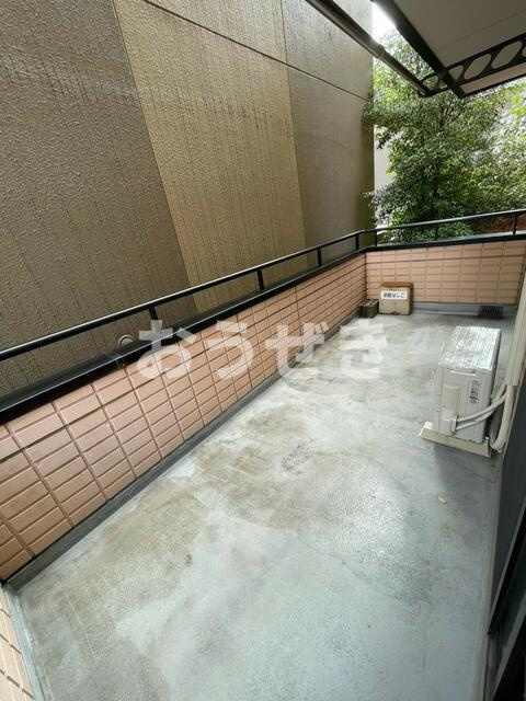 アーク２マンションのバルコニー