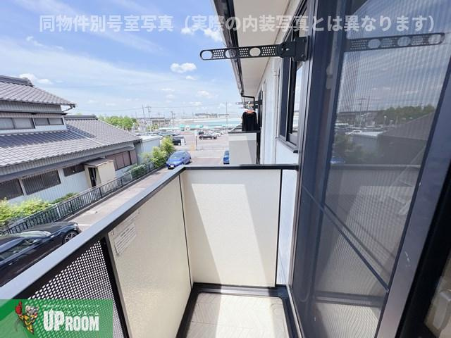 アヴェニュー小松寺 Ｂのバルコニー