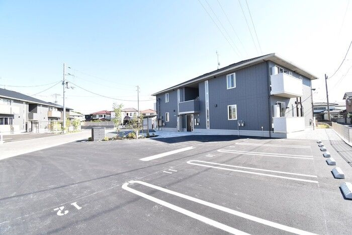 ビアンフェの駐車場