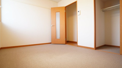 【収納】 | レオパレス安里 | 明るいお部屋で新生活。