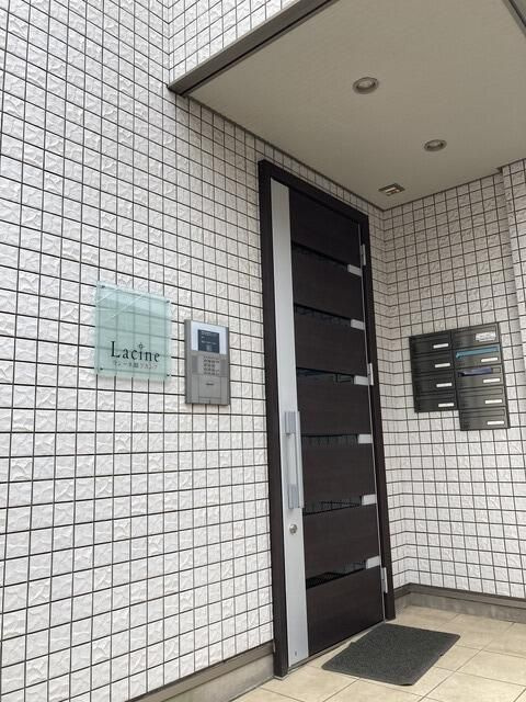 ラシーネ扇　アイリスのエントランス