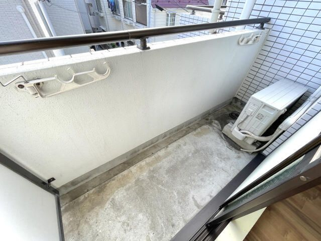 スカイコート池袋西のバルコニー
