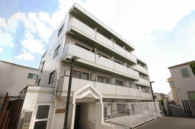 スカイコート池袋西の外観