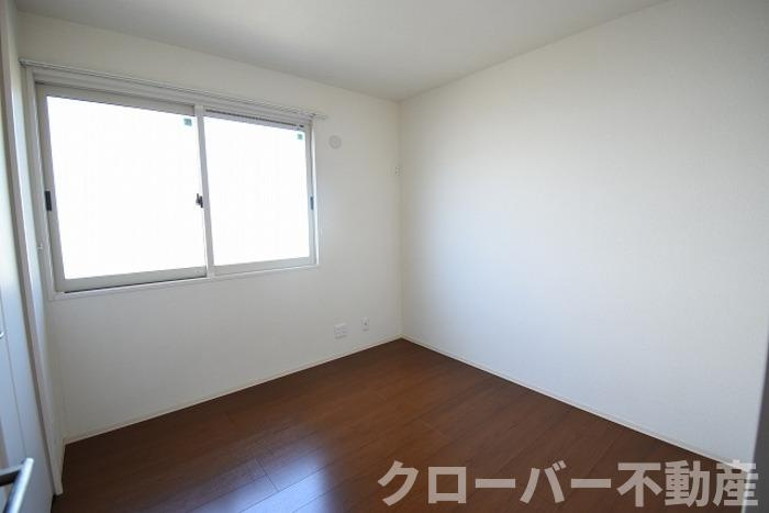 ルーチェ D棟の洋室|洋室４．５帖