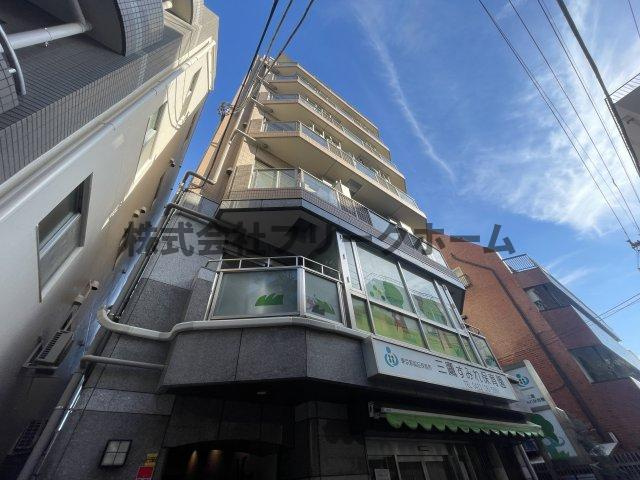 三鷹市下連雀３丁目の賃貸マンションの外観