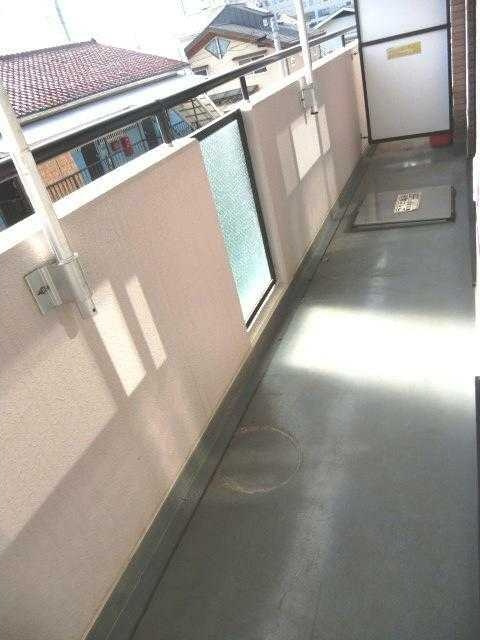 都民住宅アースフォーガルのバルコニー