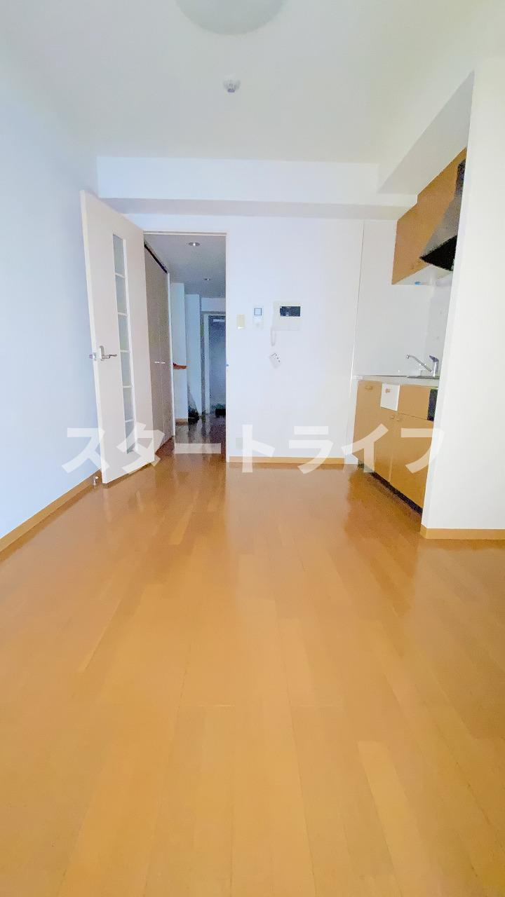 大阪市淀川区木川西４丁目の賃貸マンションの居間・リビング
