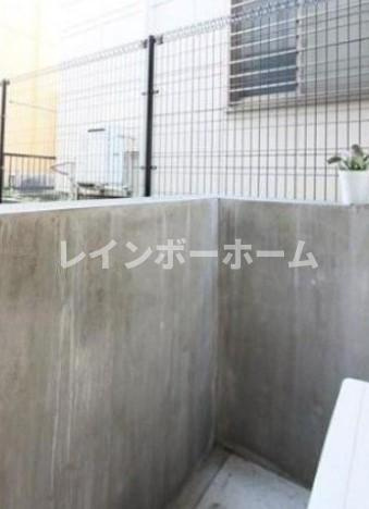 グランドエミネンス氷川台のバルコニー
