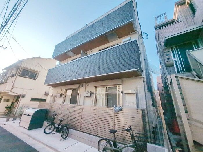 グラナーデ大森北の外観