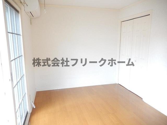 小金井市東町２丁目のアパートの寝室